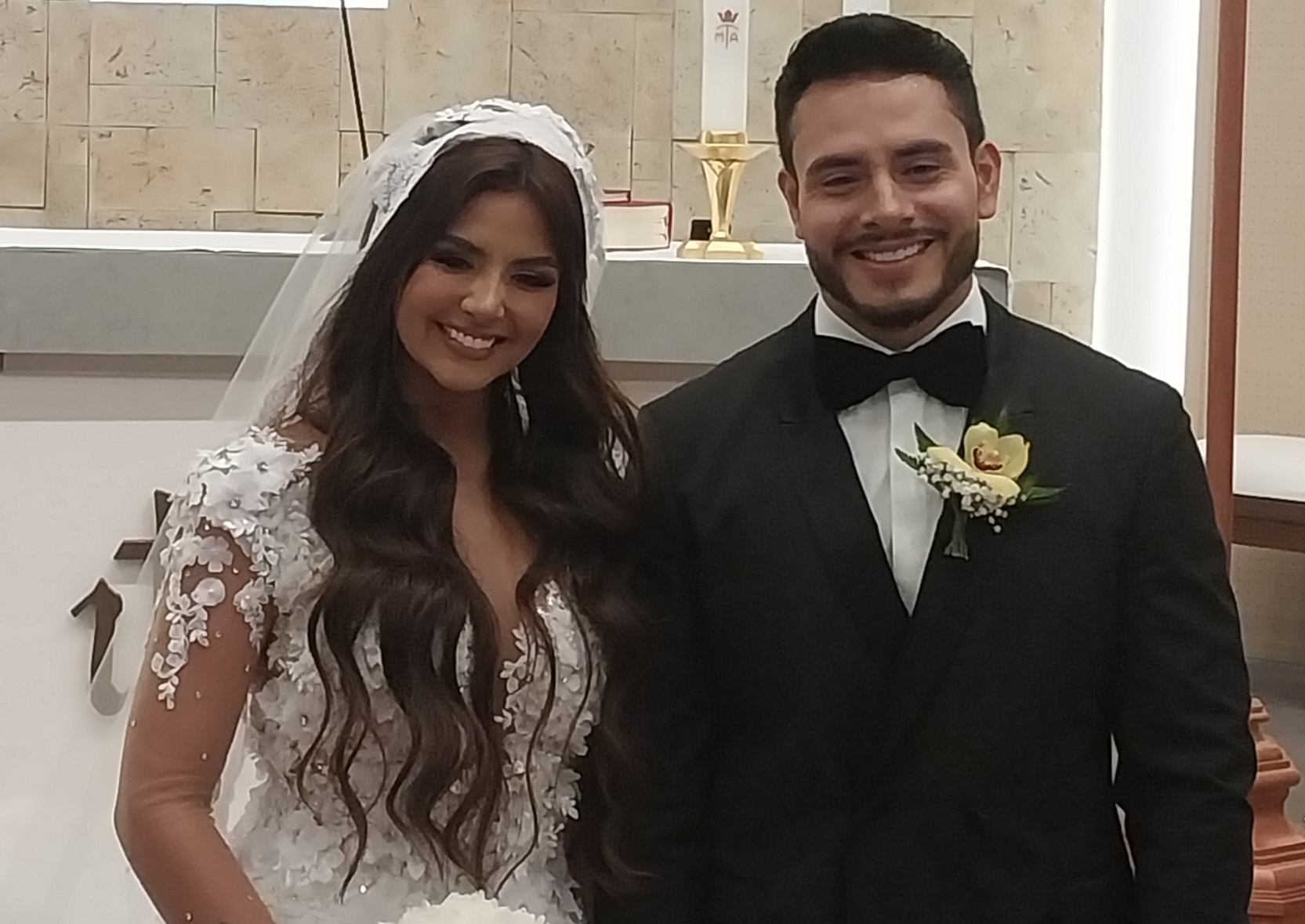 Jonathan Estrada y Dayanara se casaron por la iglesia.